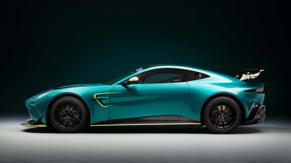 Αυτή είναι η νέα αγωνιστική Aston Martin Vantage GT4